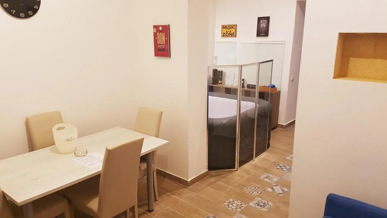 Jacuzzi Spa Apartment Palermo Center
